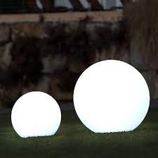 Mooni Full Moon Light Outdoor Globe