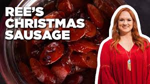 These easy and delicious christmas dinner ideas will help you serve up the most festive christmas dinner menu that all of your guests will remember. The Pioneer Woman Ree Drummond S Cheesy Holiday Appetizer Only Has 5 Ingredients