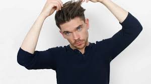 It's easy to maintain, it looks manly and it's the perfect solution for male pattern baldness without going through too much trouble. 7 Top Tips For Guys With Fine And Thinning Hair Men S Hair