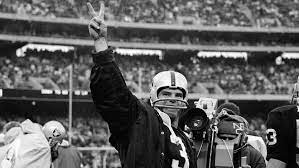 Former Raiders quarterback, Daryle ...