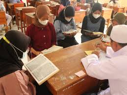 Sragen kunjungan siswa smk citra medika sragen di rumah sakit nasional diponegoro. Smk Kesehatan Citra Medika Sukoharjo