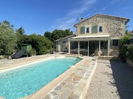 maisons de luxe avec piscine à vendre
