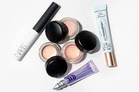 the best eyeshadow primers into the gloss