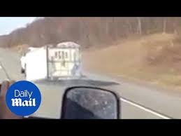 clueless driver drags a u haul trailer