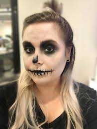 this easy skull makeup tutorial is so