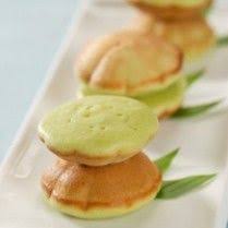 Untuk warna hijau bisa menggunakan pandan, daun suji atau pasta pandan. Cake Panggang Mini Sajian Sedap Resep Makanan Cemilan