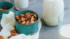 11 health benefits of almond milk and
