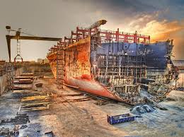 15 Incredible Shipyard Photos