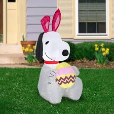 Tall Airblown Easter Snoopy Holding Egg