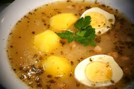 Podawać z jajkiem do smaku można dodać do talerza łyżeczkę. Zurek Wielkanocny Na Boczku Na 6 8 Osob Przepisane Pl Przepisy Kuchni Polskiej Slaskiej I Swiata
