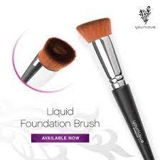 younique foundation brush reviews in