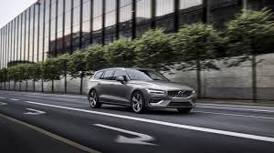 The accurate steering helps it to feel agile and there's a decent amount of grip, but the volvo doesn't really excel in the corners. Volvo V60 Latest News Reviews Specifications Prices Photos And Videos Top Speed