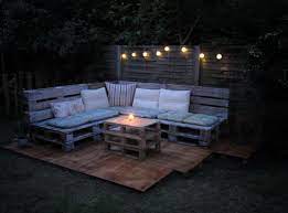 Low Budget Pallet Outdoor Lounge
