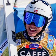 Lie made her world cup debut at age 18 in january 2017 , and competed in the 2019 world championships at åre , sweden. N3ne Jj 19e Lm