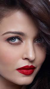 red lip looks of bollywood beauties