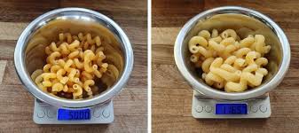 What is difference in weight for cooked and uncooked pasta?