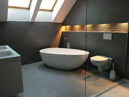 Duschwand für badewanne mit seitenteil. Badezimmer Idee Luino Freistehenden Badewanne Dachschrage Wandnische