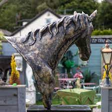 Horses Head Sculpture On Plinth Jp Sr