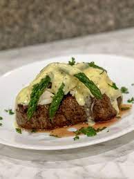 steak oscar with tarragon hollandaise