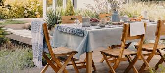 The Best Outdoor Tablecloths For