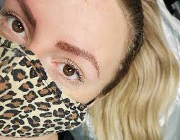 eyebrows microblading salon