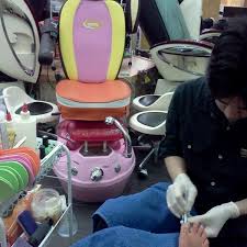 4 seasons nail salon spa in wauwatosa