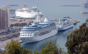 El Puerto de Málaga deja de recibir 90 cruceros y más de 144.000 pasajeros  durante el estado de alarma | Diario Sur