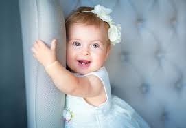30 cute and smiling baby images that