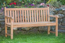 to choose the best teak memorial bench