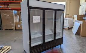 Glass Door Refrigerator Merchandiser 91903