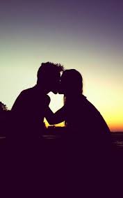 Sunset Couple Romantic Kiss 4K Ultra HD ...
