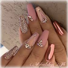 Though, seeing as i'm always about a week behind, i have a few more spooky manis to post. Rose Gold Quinceanera Inspiration For Your Quince Mi Padrino Rose Gold Nails Design Gold Nail Designs Rose Gold Nails