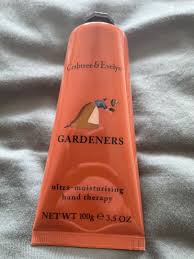 evelyn gardeners hand therapy