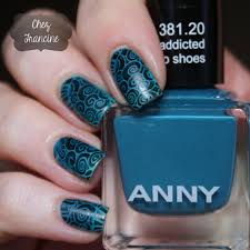 Decorating hand nails and foot nails with nail polish is known as nail art and it is popular all over these type of designs are suitable for beginners. 18 Creative And Unique Teal Nail Art Ideas