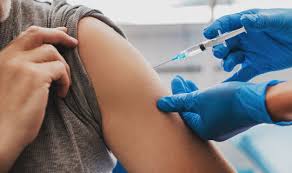 Es bleibt also bei vielen geimpften noch zeit, darüber nachzudenken. Studie Astrazeneca Impfstoff Verringert Ubertragung Von Covid 19 Netdoktor At