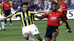 Fenerbahçe has won 19 turkish super league titles, 6 turkish cups and 9 turkish super cups, among others. Sportmob Fenerbahce Vs Galatasaray 6 Of The Most Memorable Clashes Between The Turkish Titans