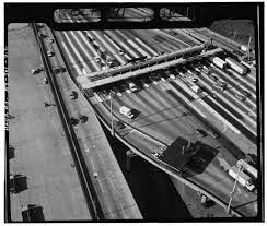 triborough bridge toll booth at randall