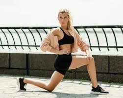 6 strong female fitness influencers to