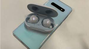 Samsung galaxy buds plus prices and sales. Samsung Galaxy Buds Could Skip Active Noise Cancellation Pack Bigger Battery Technology News The Indian Express