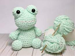 5 little monsters crocheted frog