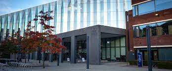 Manchester metropolitan university has over 30,000 students including more than 5,000 graduate students and 3,000 international students, including all campuses. Manchester Metropolitan University United Kingdom Study Eu