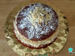 tarta de pleaños con crema pastelera