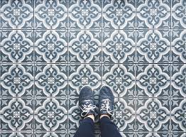 the best way to clean floor tiles