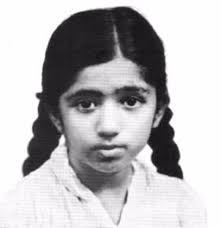 Lata Mangeshkar childhood name was not Lata know interesting and unknown  tales of Swara Kokila life - UpscGuru.in