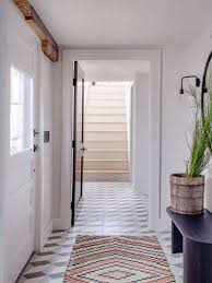 15 Minimalist Entryways with Streamlined Storage Solutions gambar png