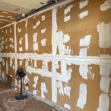 Drywall Mud And Taped In Garage J