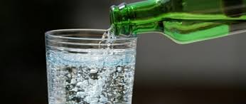 8 Amazing Cleaning Uses For Soda Water