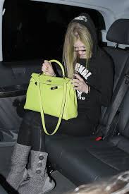 avril lavigne gray knitted uggs