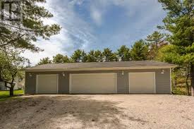 Most people just look for car garage near me open now for on the go repair depending on the garage, they may also have a range of gadgets and accessories on sale to enhance your vehicle's aesthetics. Ocean Views House Guest House 30 X50 4 Car Garage Houses For Sale Bridgewater Kijiji Real Estate Property Ocean View