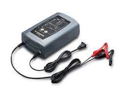 Amazon.co.jp: セルスター バッテリー充電器 DRC-1000 12V 2A/4A/7A/10A 自動充電制御 パルス充電機能  セルスタート機能 フロート充電+サイクル充電 CELLSTAR : おもちゃ